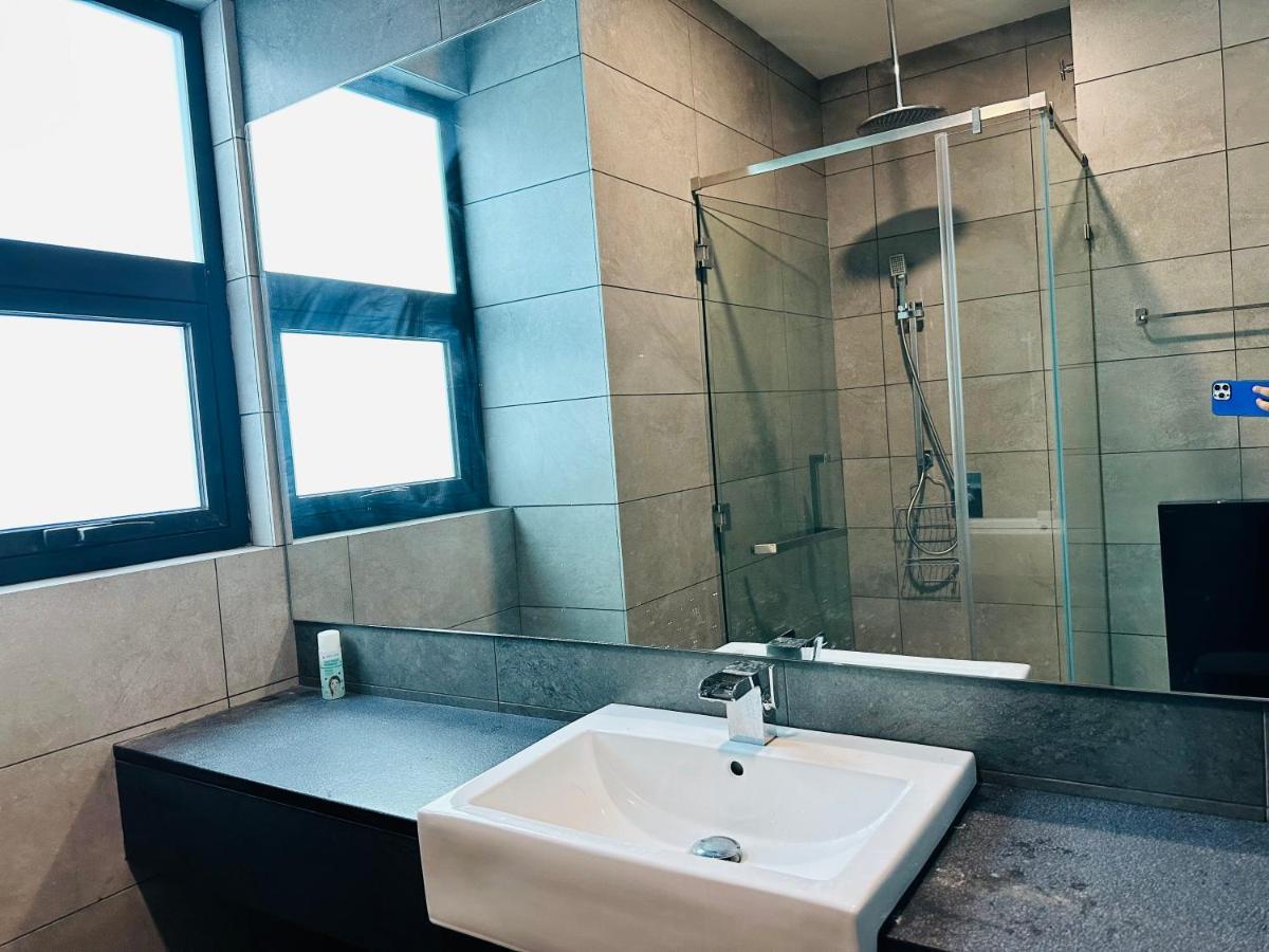 Grand Millennium Suite At Opus Residence Куала-Лумпур Экстерьер фото
